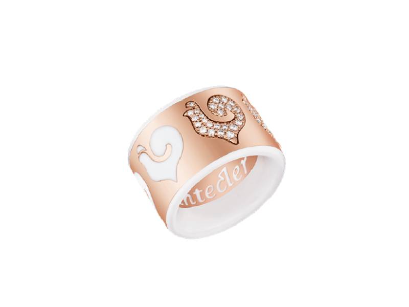 18KT ROSE GOLD BAND RING, DIAMOND PAVE' ROOSTERS AND WHITE ENAMEL CAROUSEL CHANTECLER 41029